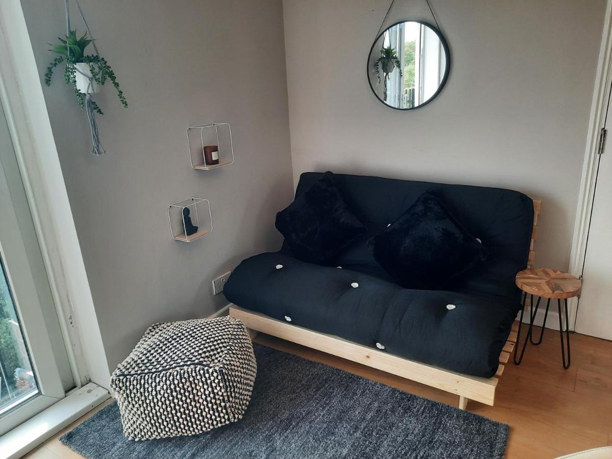 Alross Studio Flat / Private Bathroom ลอนดอน ภายนอก รูปภาพ